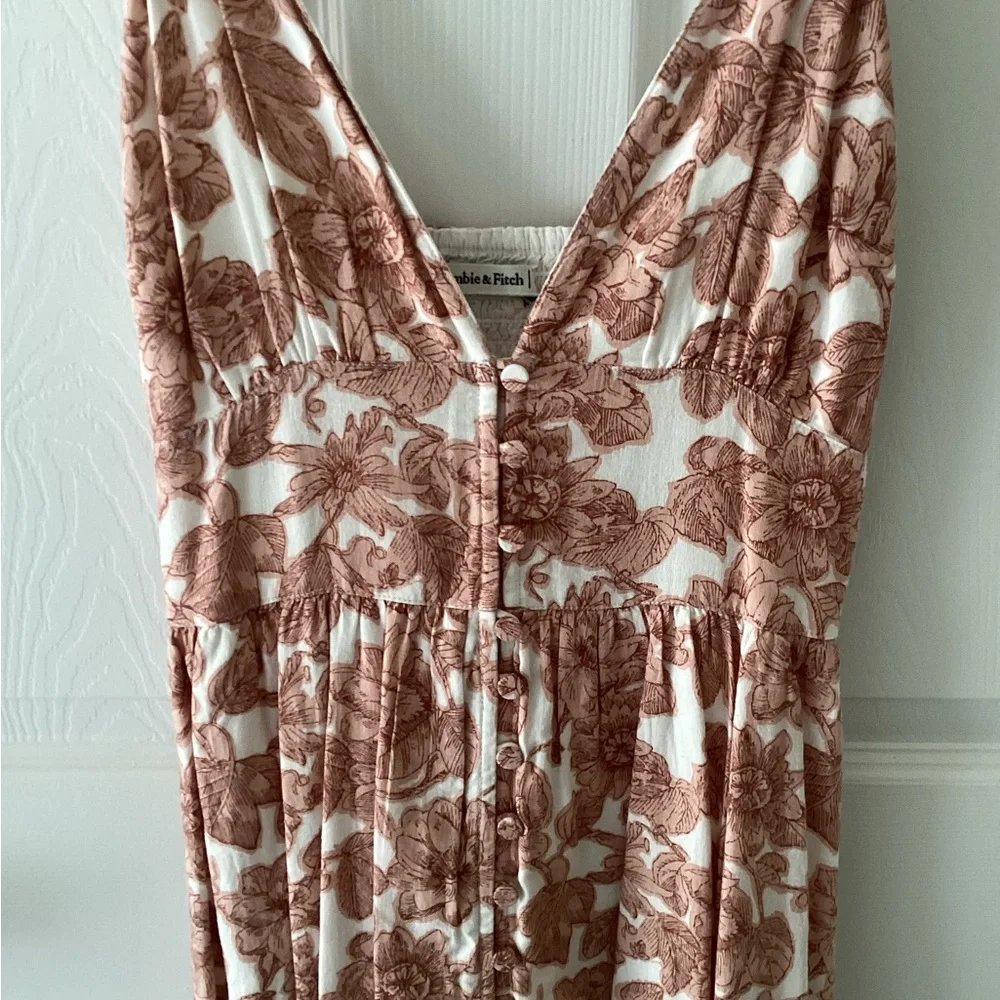Abercrombie & Fitch Pink Maxi Dress with Slit and Plunge Neckline (PRICEDROP)